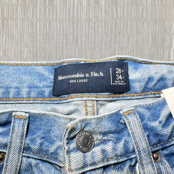 Abercrombie & Fitch 90’s Loose High-Waisted Light Wash Jeans - Women’s 28 x 34 - Picture 8 of 8